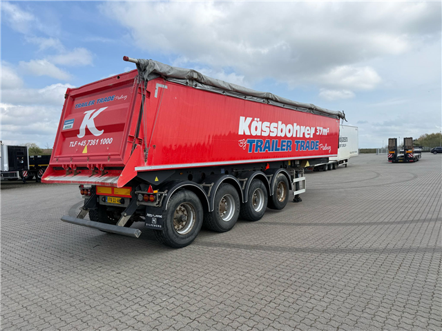 Kässbohrer 37 M3 tiptrailer
