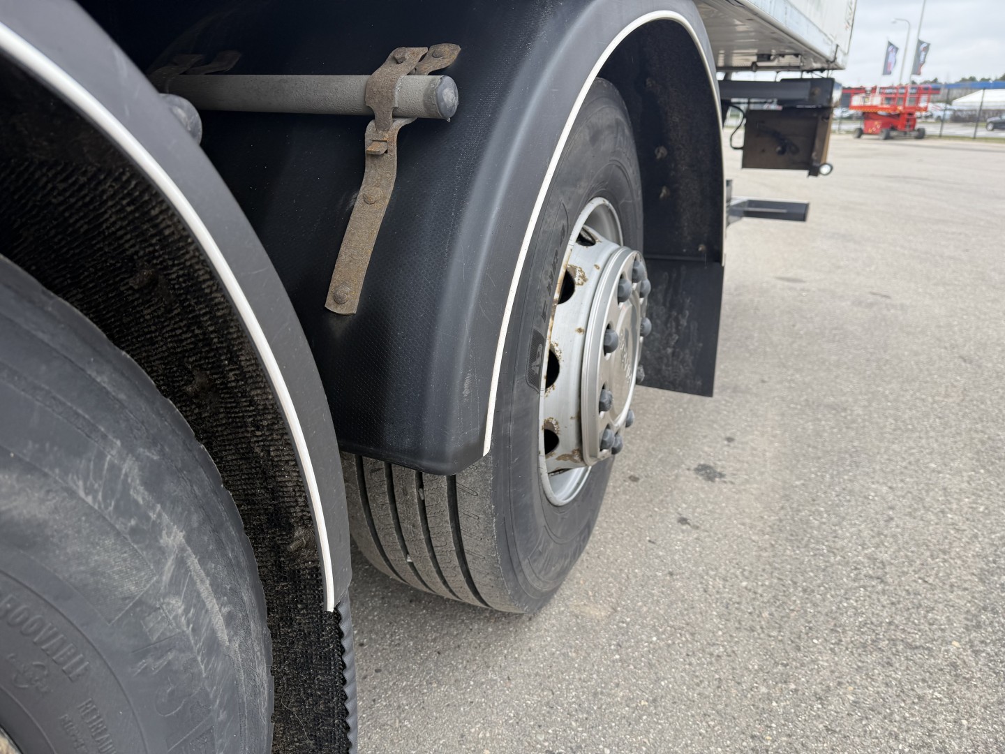 Scania P320 6x2*4 Carrier Supra 1250 Mt 9.65 m. kasse