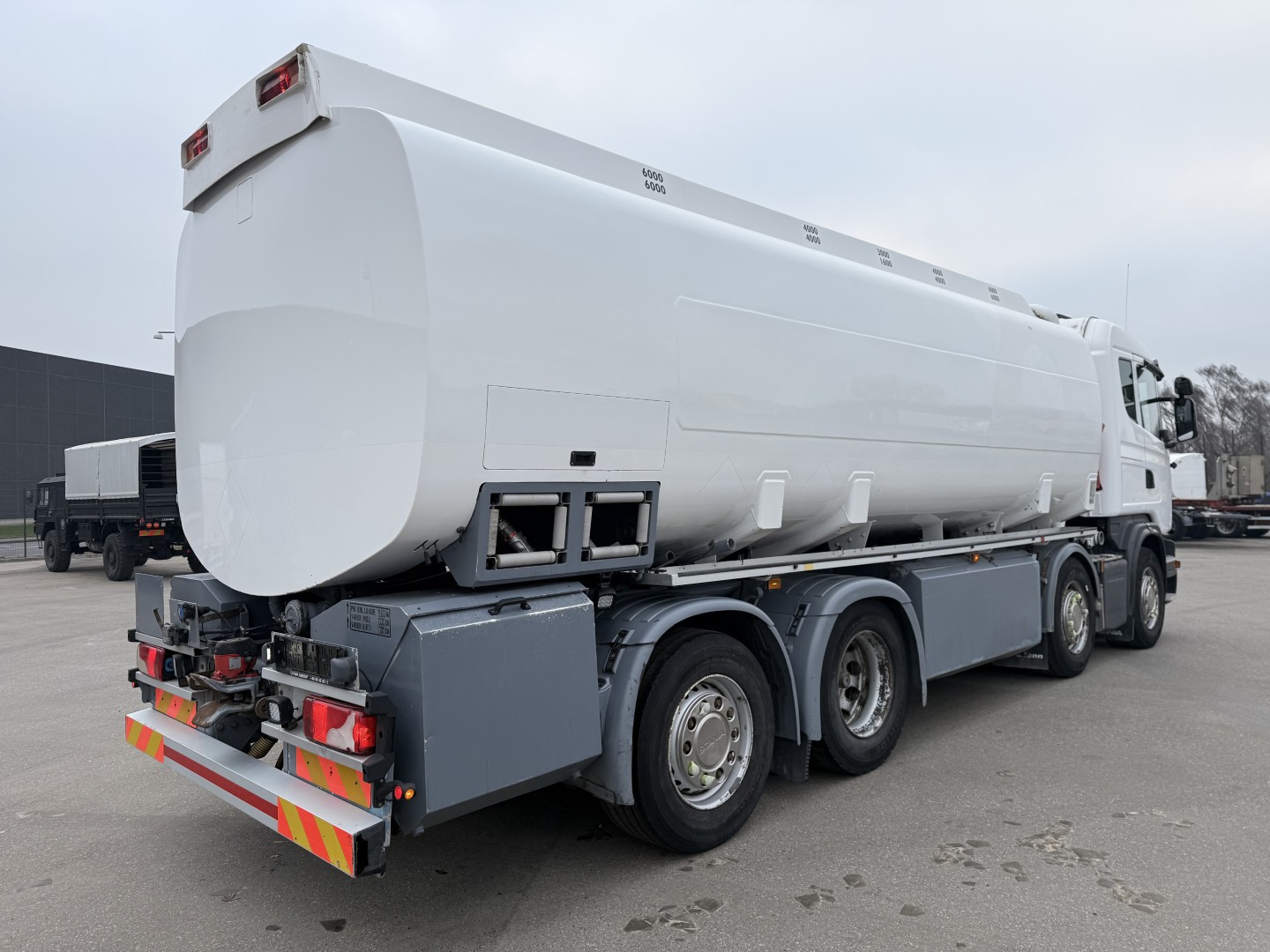 Scania G450 8x2*6 24.000 l. ADR Tank Euro 6
