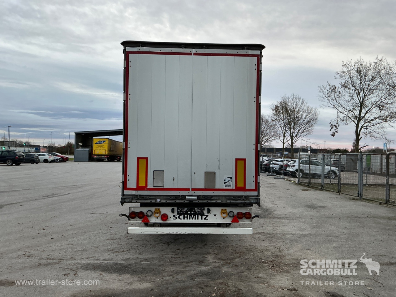 Schmitz Semi Curtainsider Standard , Foldedør højre