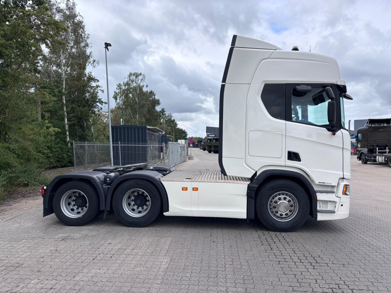 Scania R 560 A6x2NB