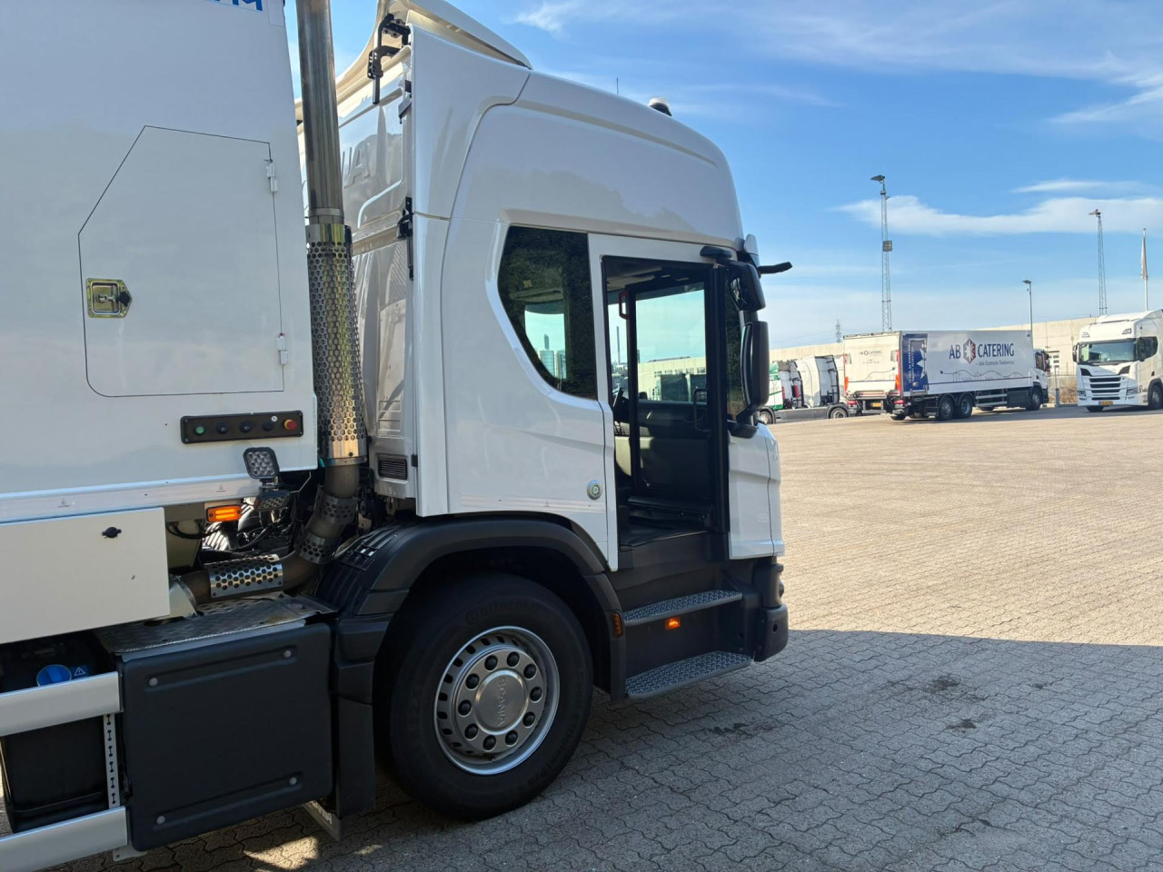 Scania L 280 B6x2*4NB - NTM skraldebil
