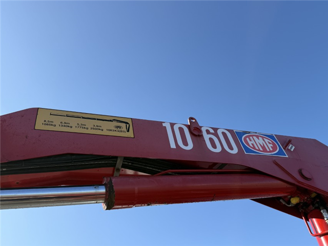 Iveco EuroTech Cursor 190E31 4x2 Hejs / Kran HMF 1060 B3