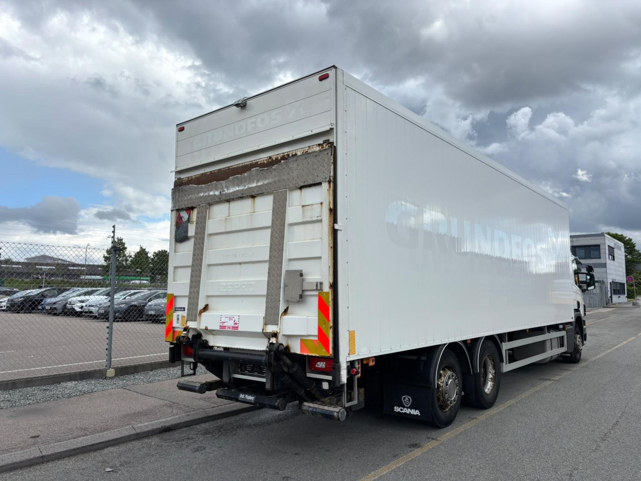 Scania P 280 LB6x2*4MNB Box body, Side opening, Tail lift