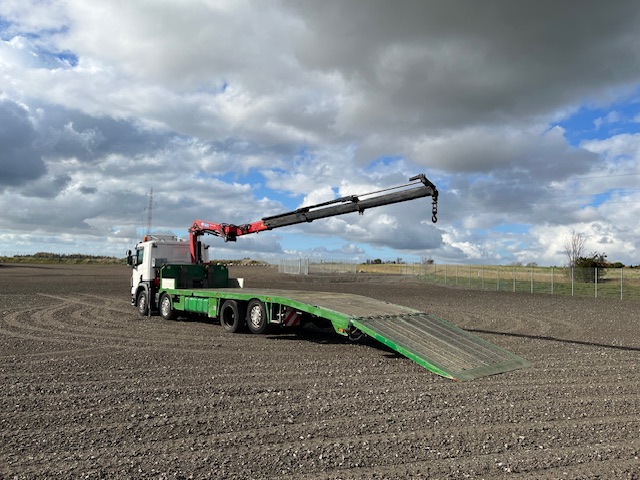 Scania P450 8X2*6 Knæklad + Kran HMF1820 – Machinetransporter