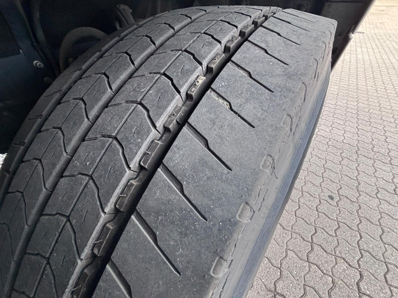 Scania R 560 A6x2NB