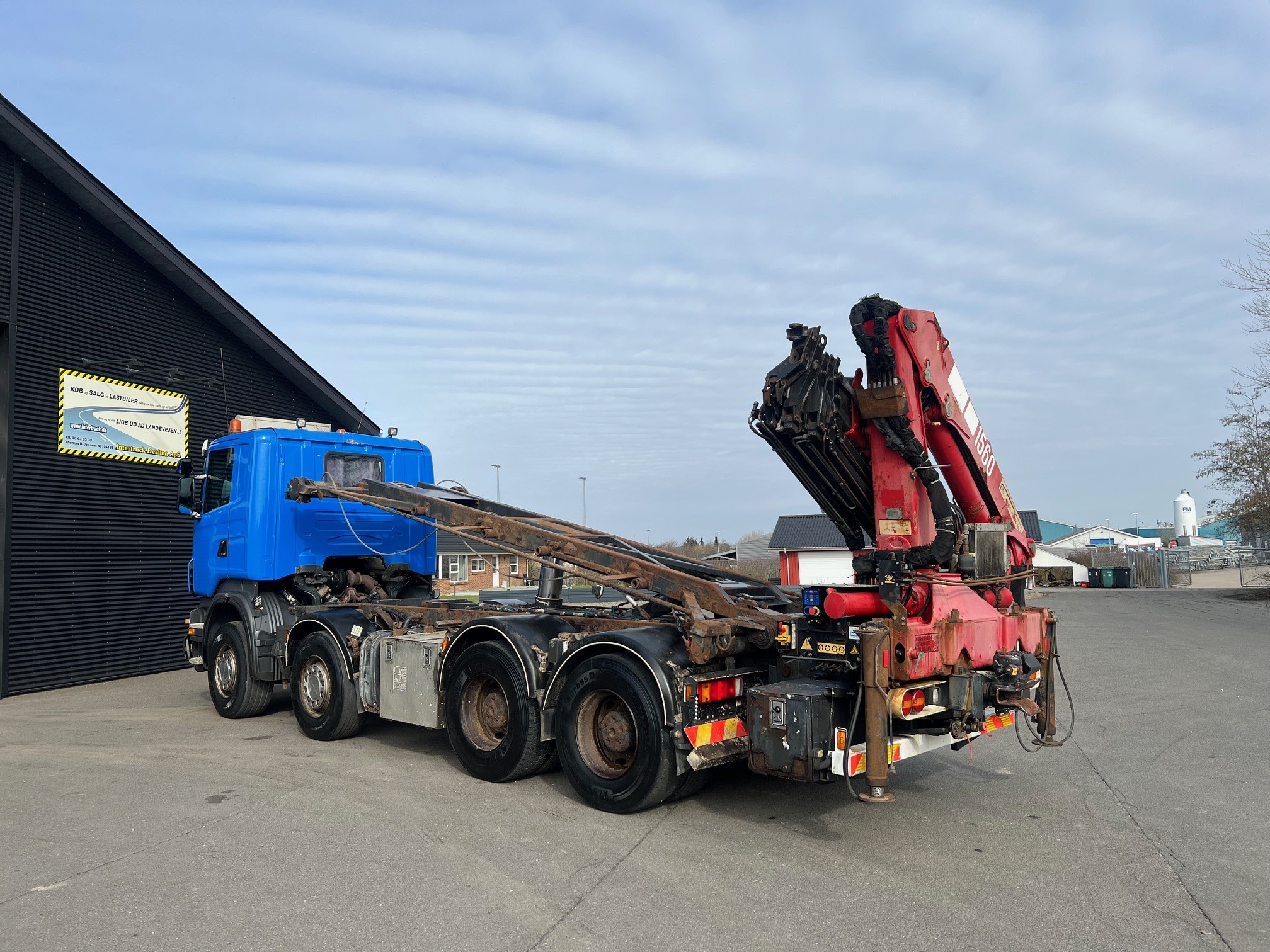 Scania R500 8X4 med HMF hejs og HMF 1560 K5 kran