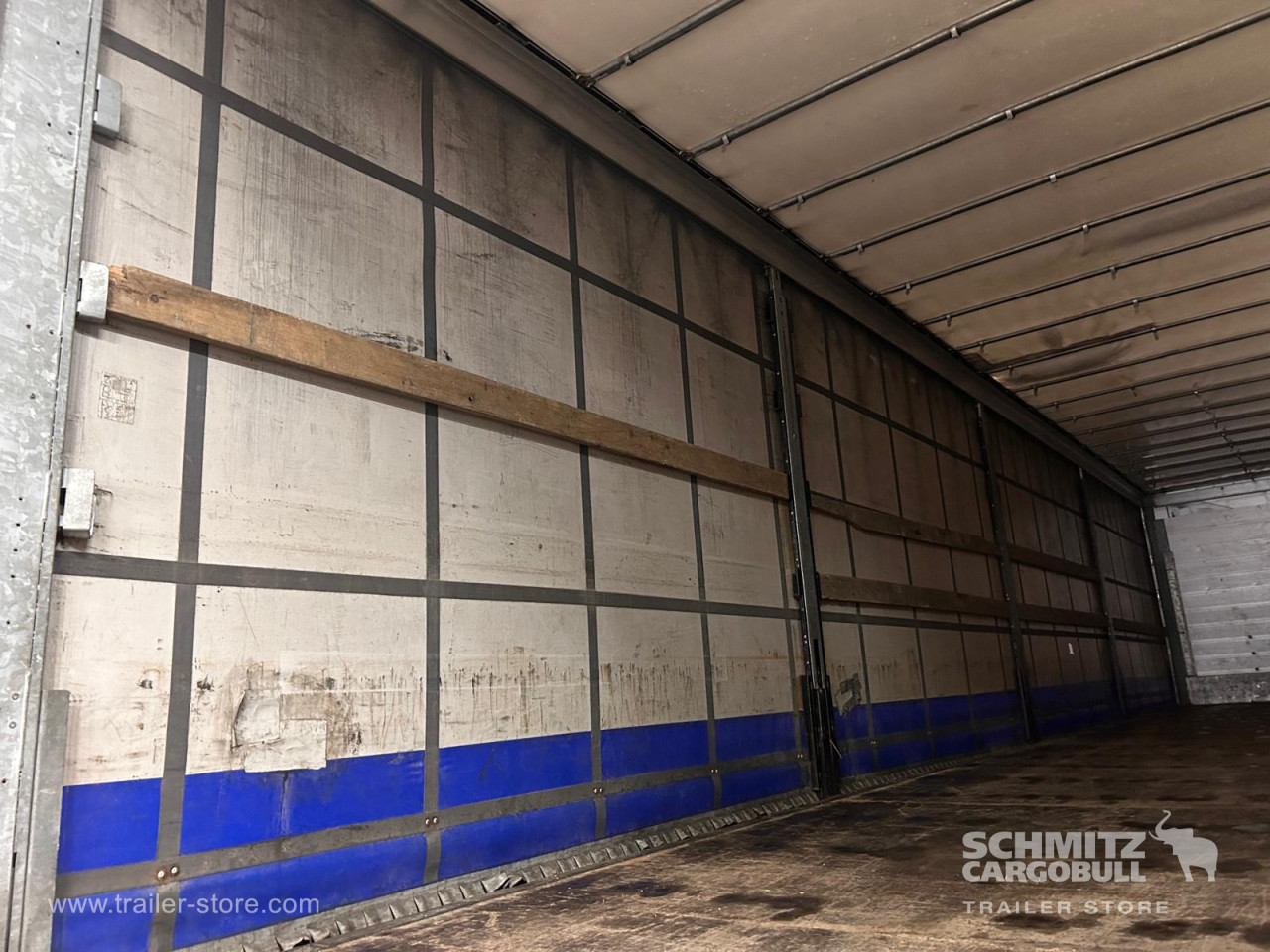Schmitz Semi Curtainsider Standard