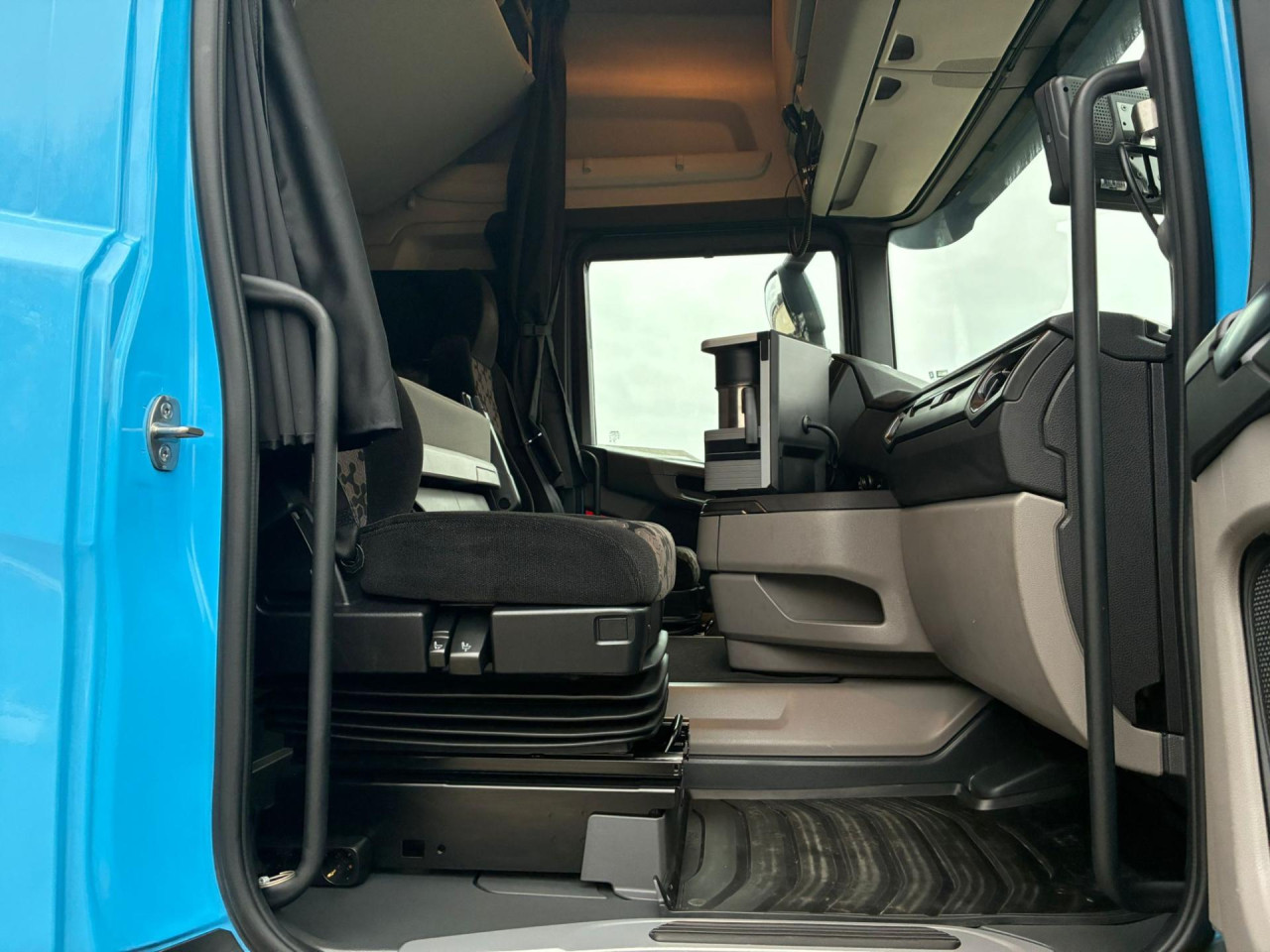 Scania R 450 A6x2/4NA