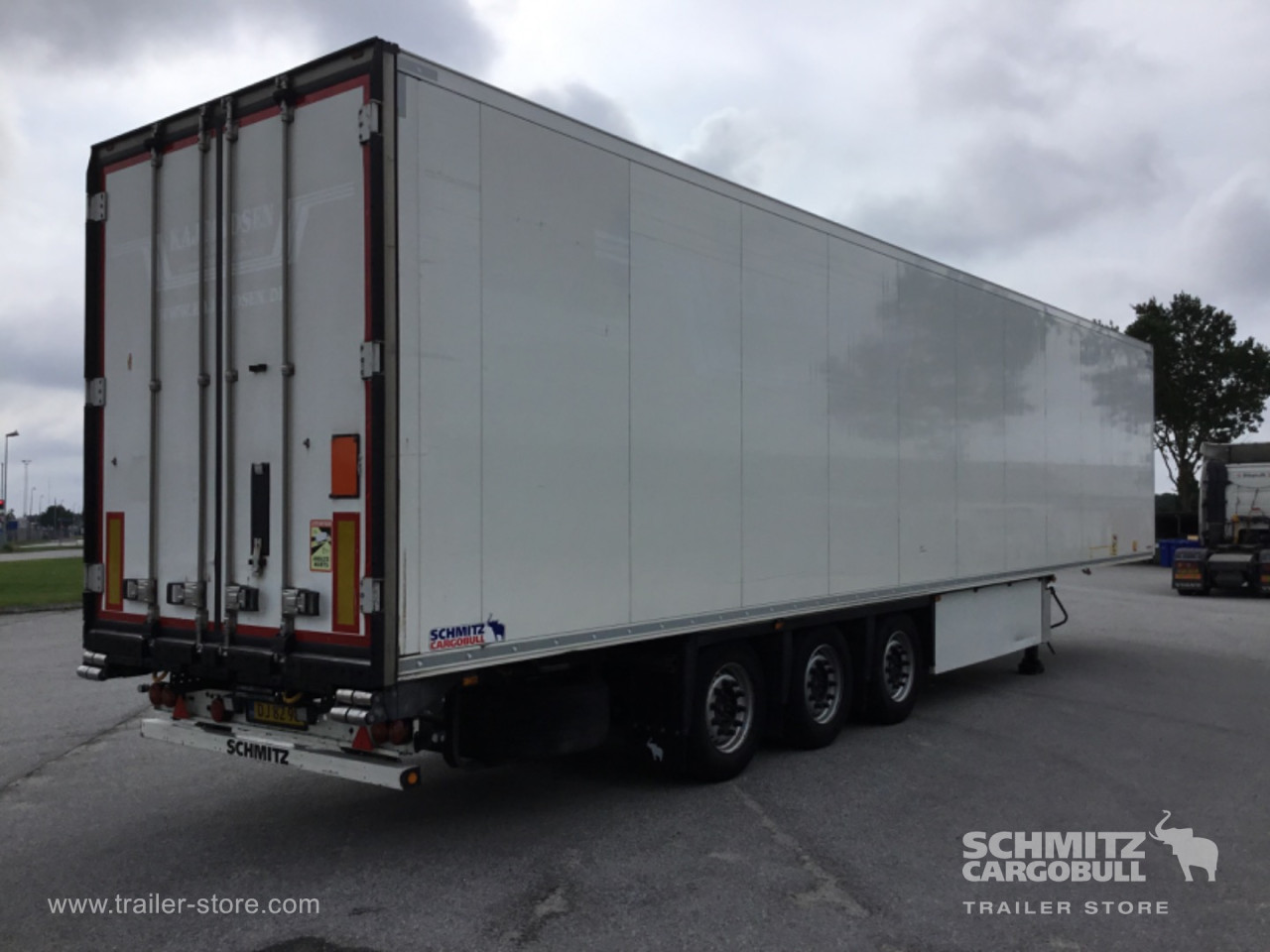 Schmitz Semi Reefer Meat hanging system