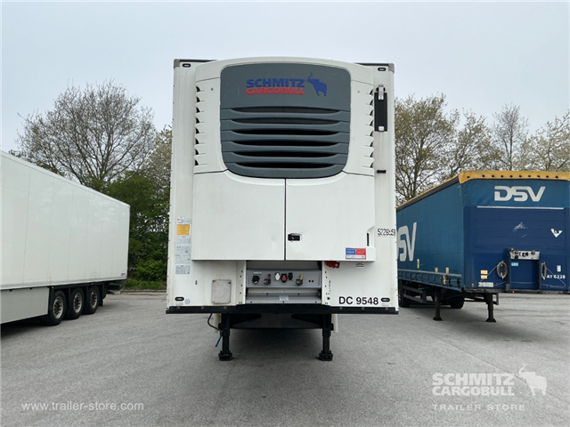 Schmitz Semi Reefer Meat hanging system