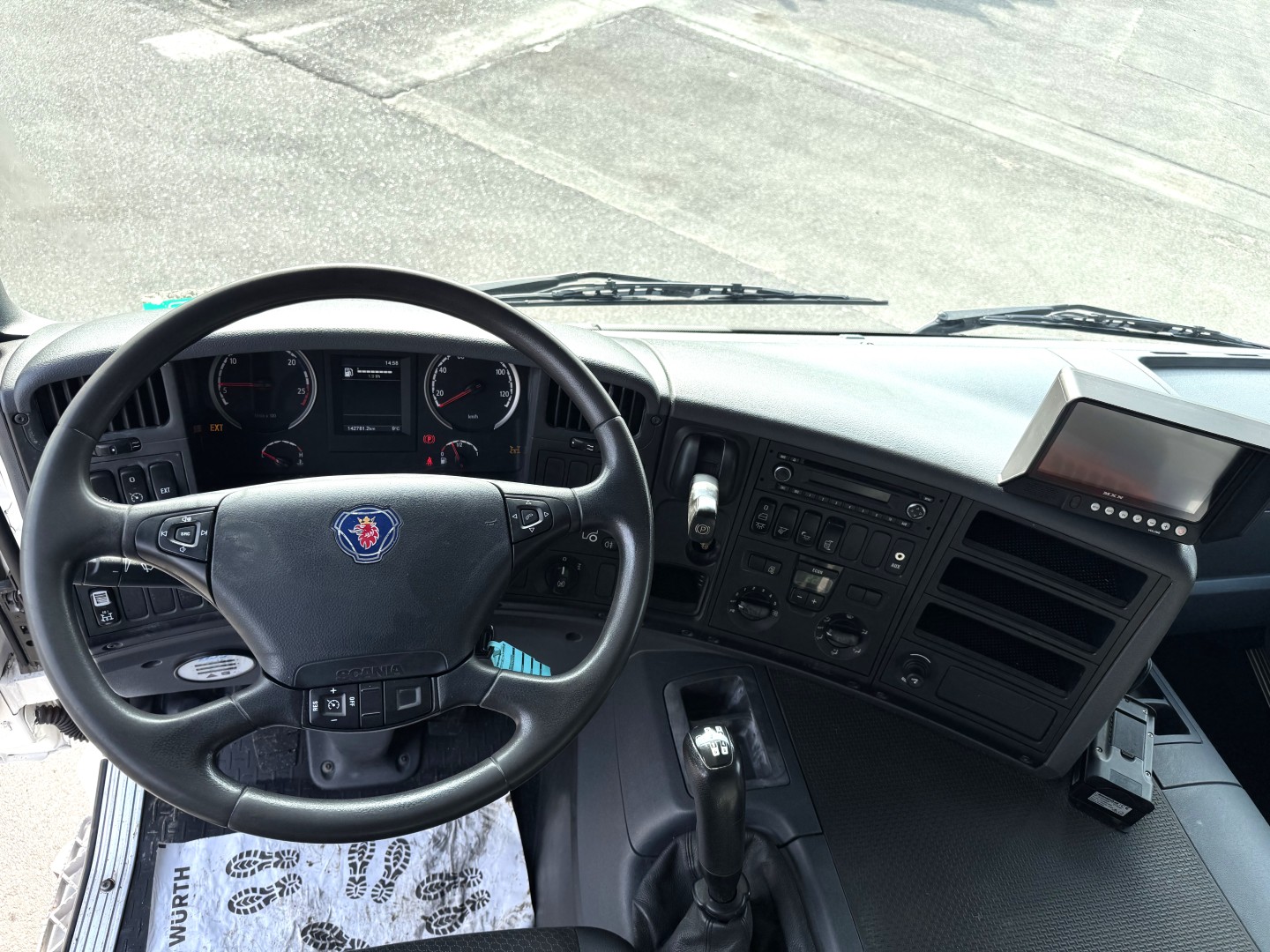 Scania P320 4x2 Hvidtved Larsen 7000 L Kombi