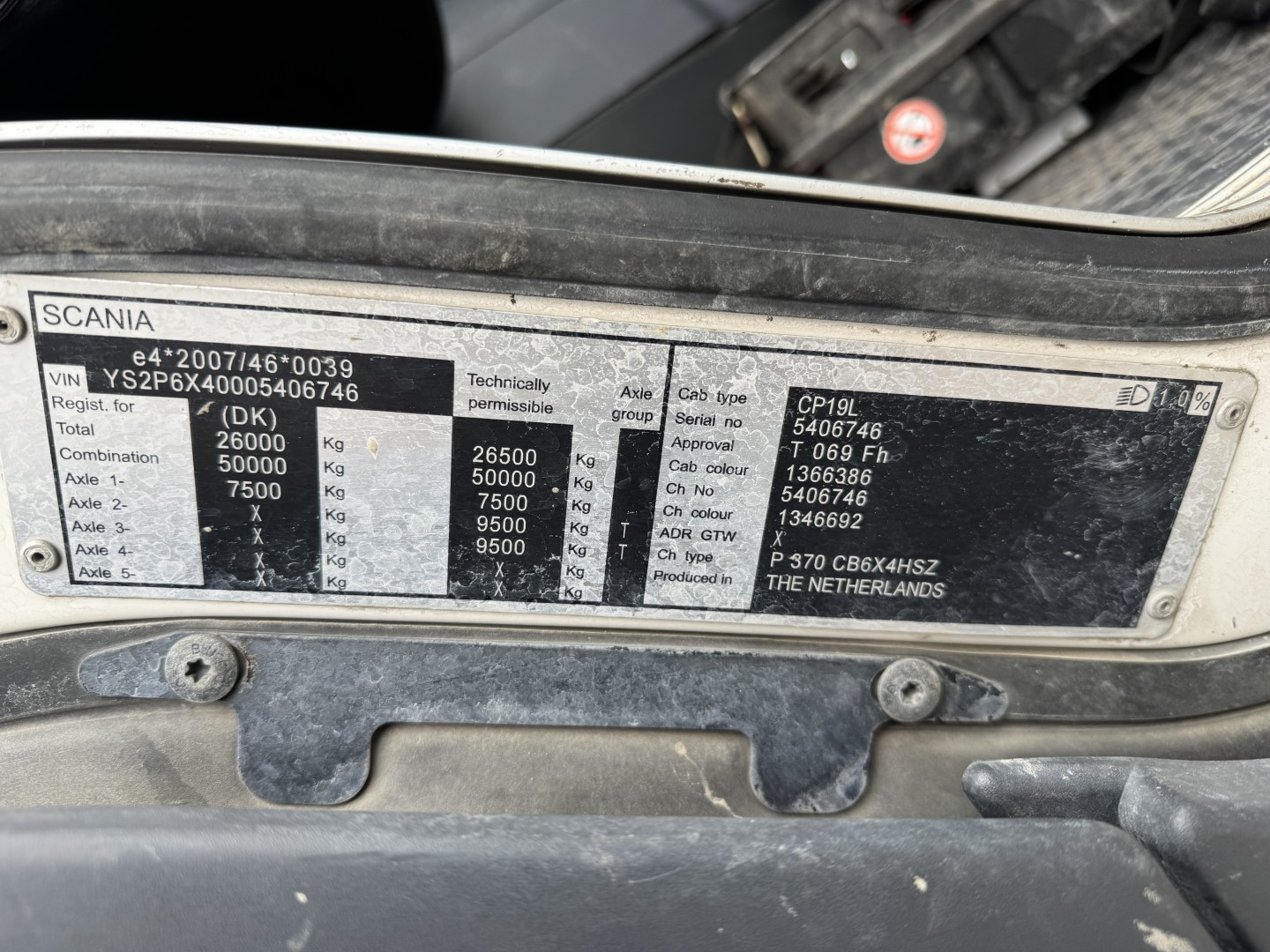 Scania P370 6x4 Liebherr THP140H 24 M4 XH