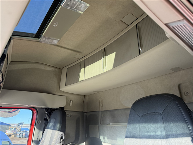 Volvo FH500 8x2*6 Tipbil / HMF 2120 K3