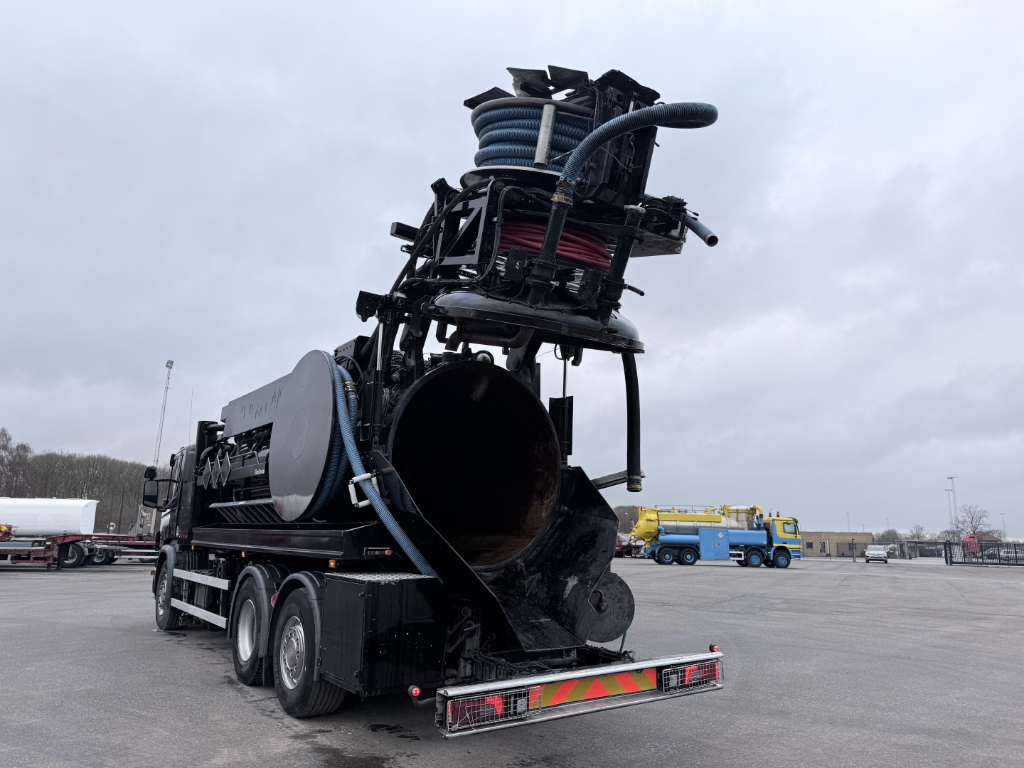 Scania P410 6x2*4 Hvidtved Larsen Flexline 312 ADR