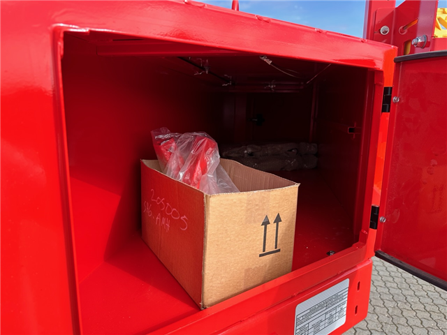 Kässbohrer SLA J4, Udtrækkelig Maskintrailer