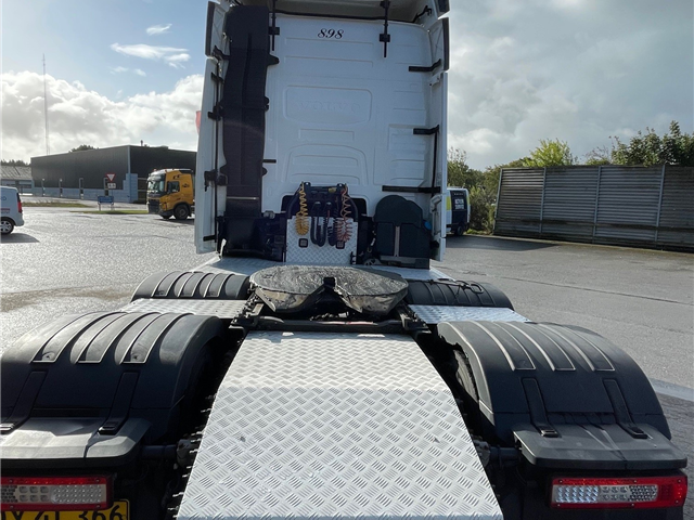 Volvo FH460 6x2 Pusher