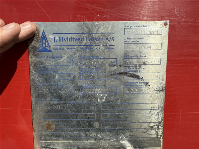 Case 240 Puma - Hvidtved Larsen 10.000 L KombiLine Slamsuger