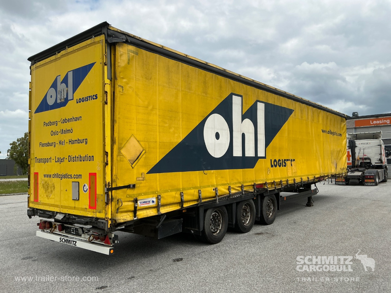 Schmitz Semi Curtainsider Mega