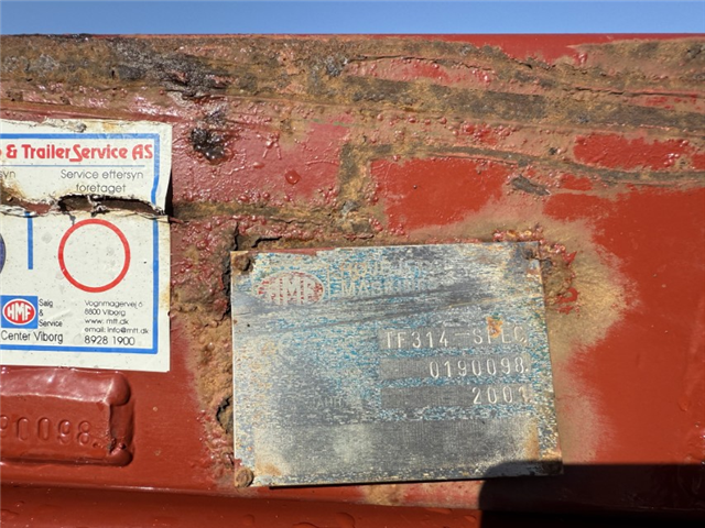 Iveco EuroTech Cursor 190E31 4x2 Hejs / Kran HMF 1060 B3