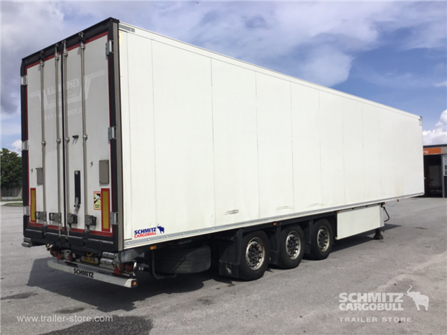 Schmitz Semi Reefer Meat hanging system