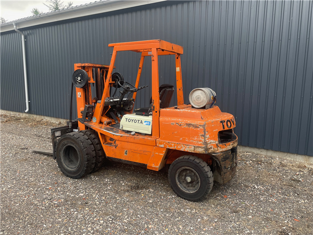 Toyota 02-3FG45 - Container højde!