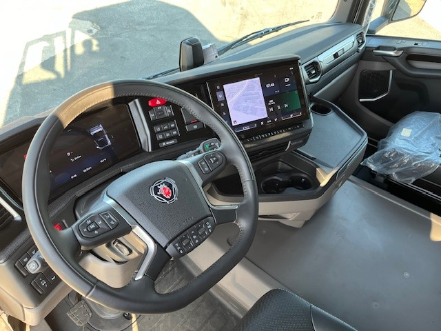 Scania R560