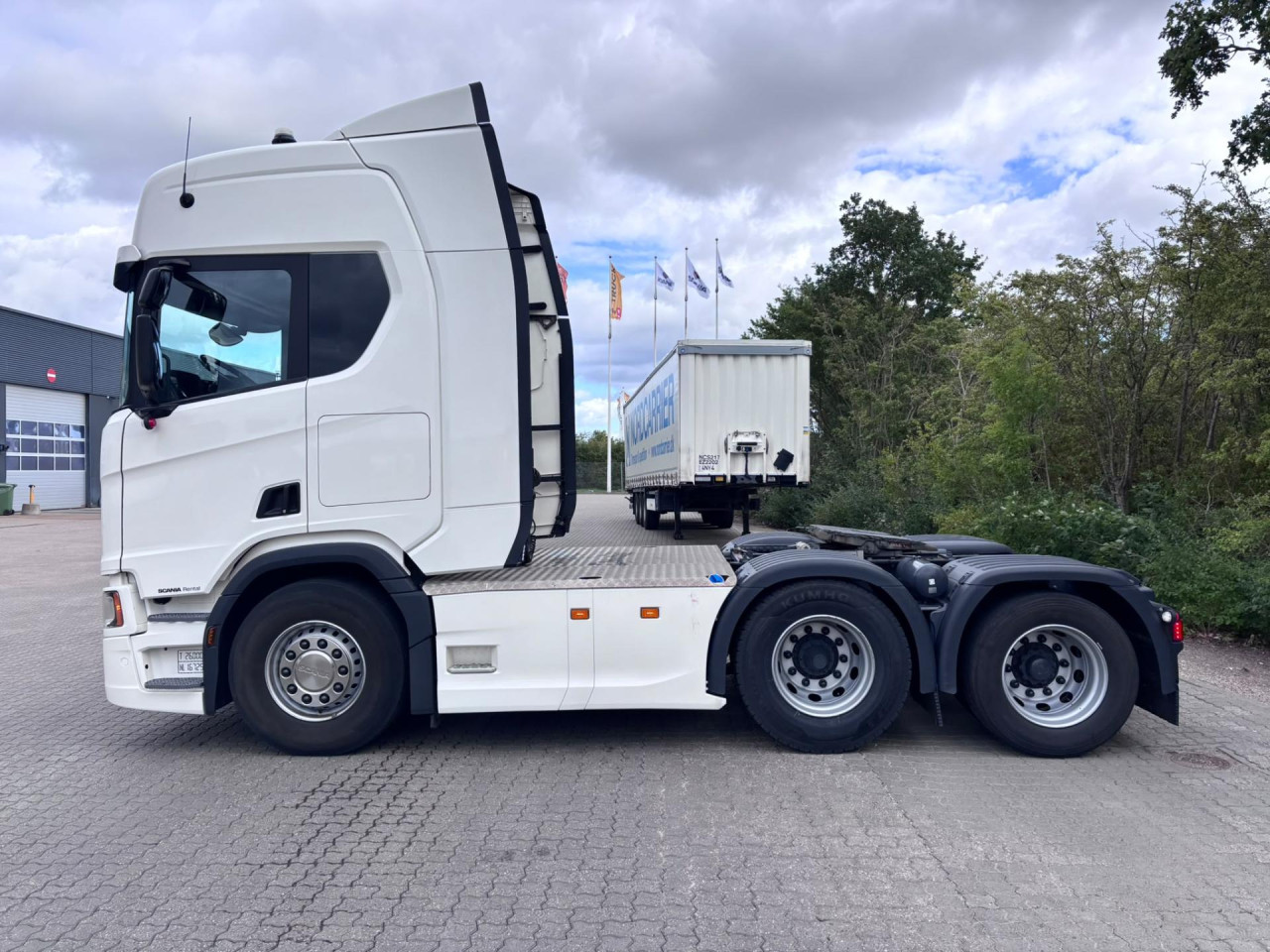 Scania R 560 A6x2NB