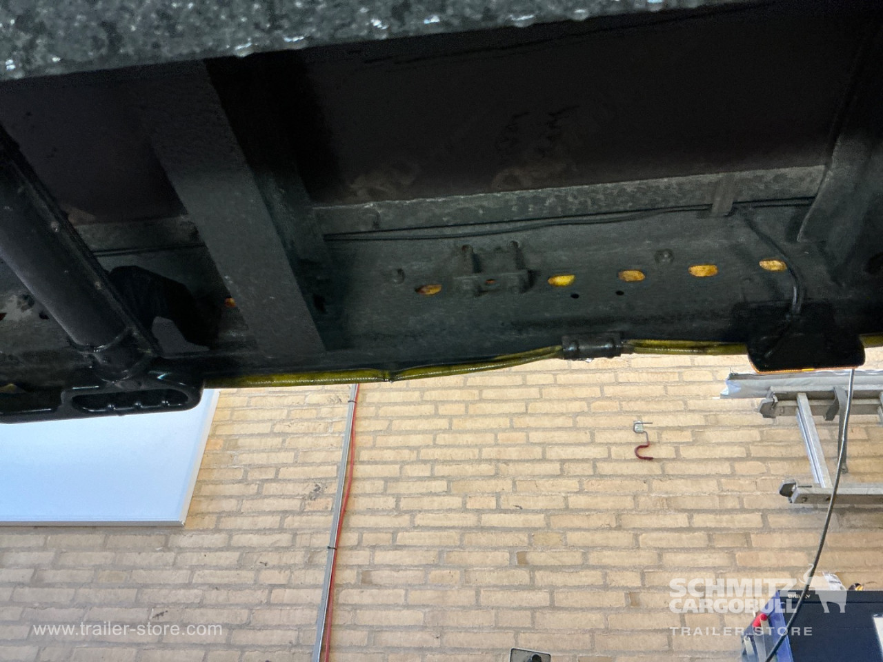 Schmitz Semi Curtainsider Mega