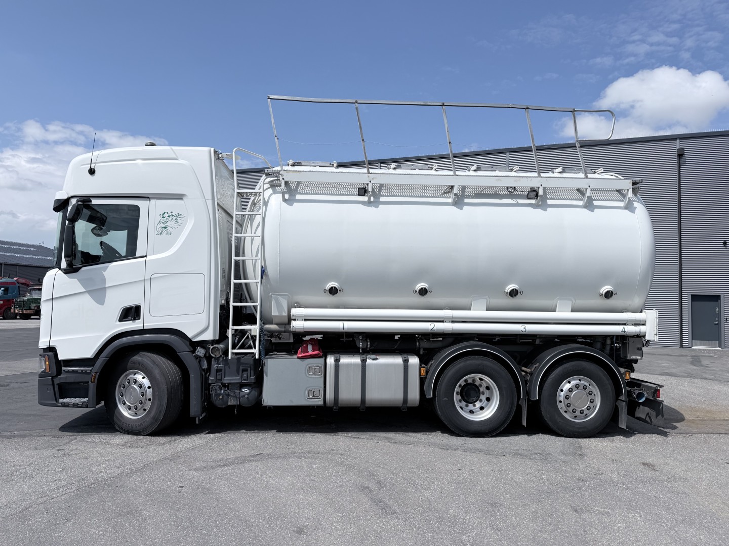 Scania NGS CR20H 6x2 26 m3 Silo - Kompressor - Retarder