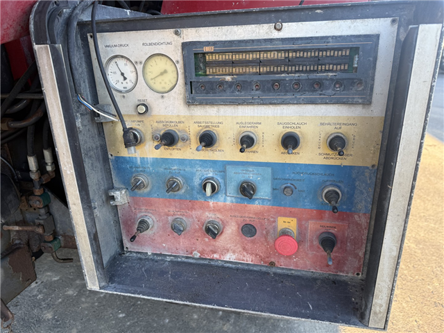 Scania 114G 380 8x2*6 Assmann 14 m3 Slamsuger