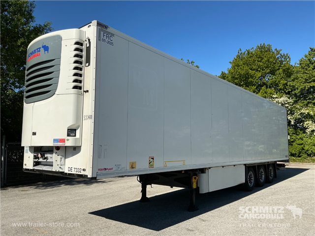 Schmitz Semi Reefer Meat hanging system