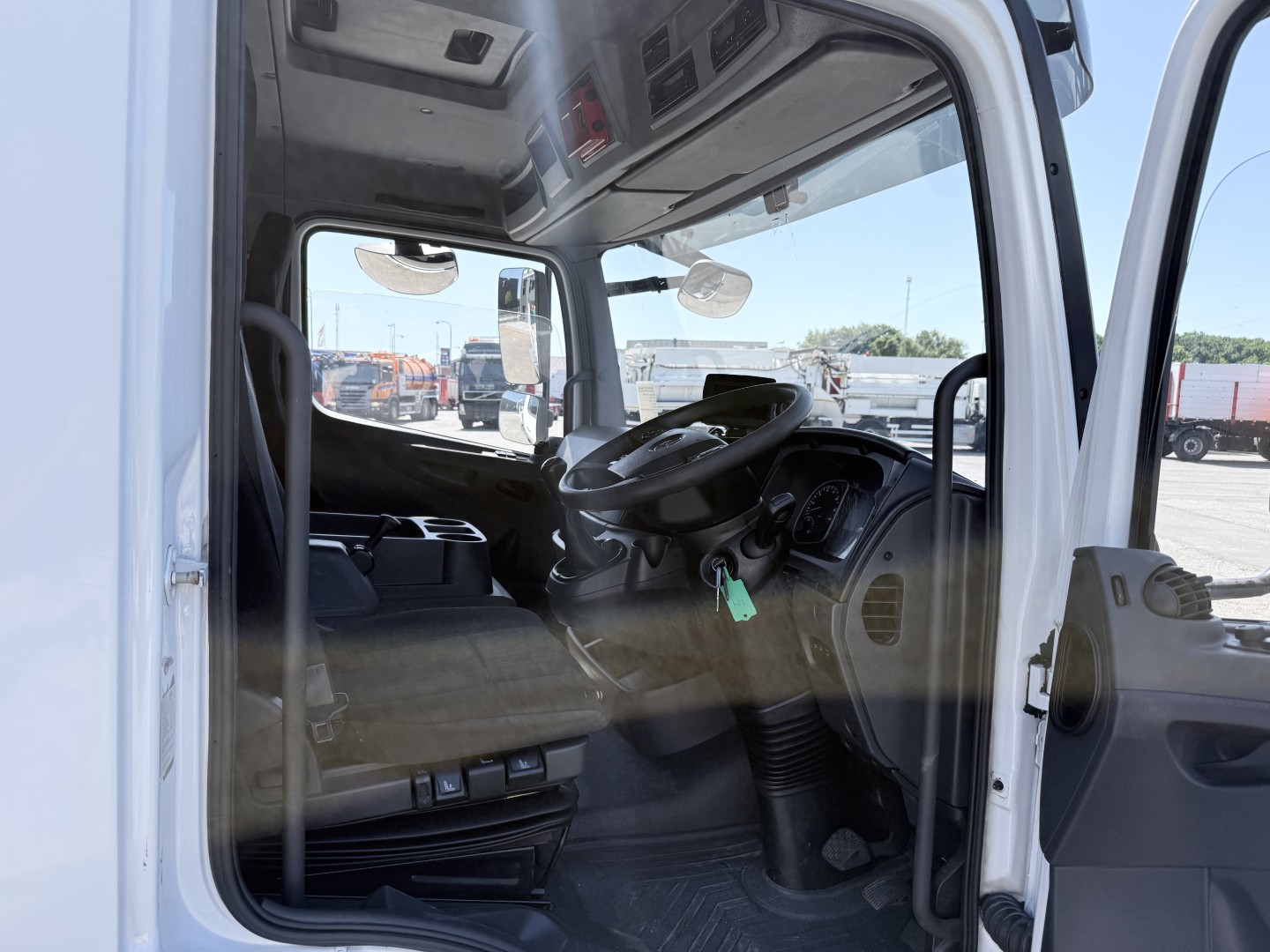 Mercedes Atego 1323 RHD 4x2 Euro 6 Hvidtved Larsen Cityflex
