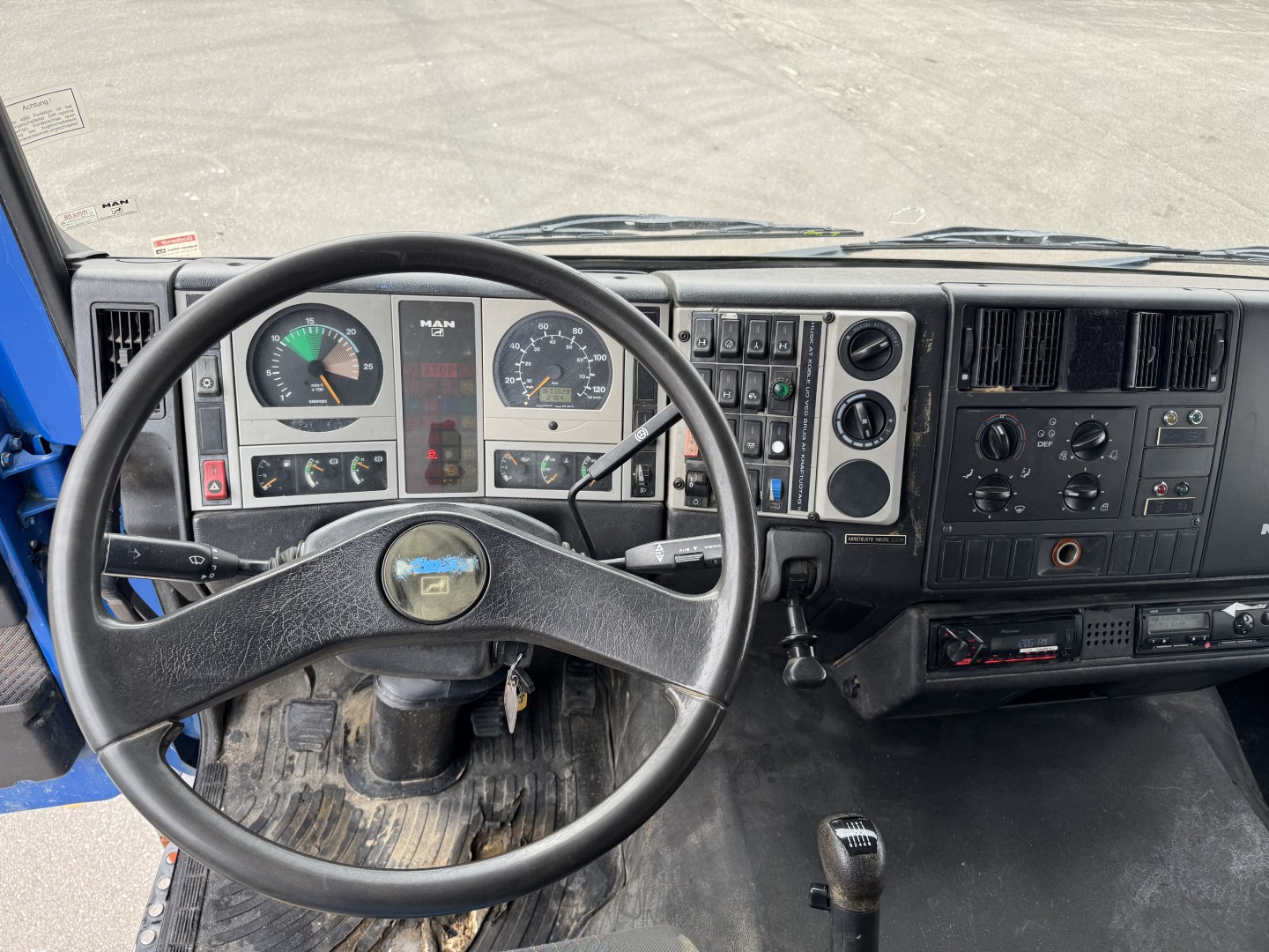 MAN 35.464 8x8 Hvidtved Larsen 9000 L