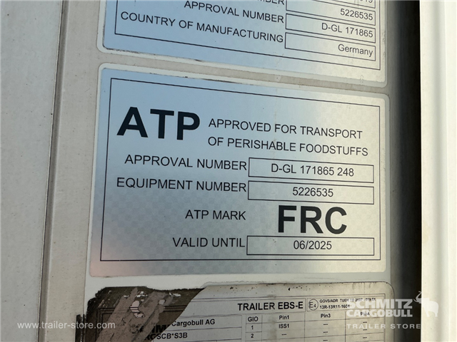 Schmitz Semi Reefer Meat hanging system