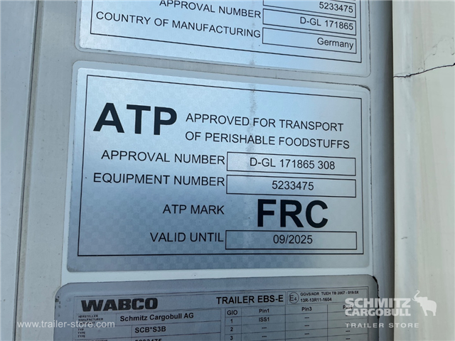 Schmitz Semi Reefer Meat hanging system