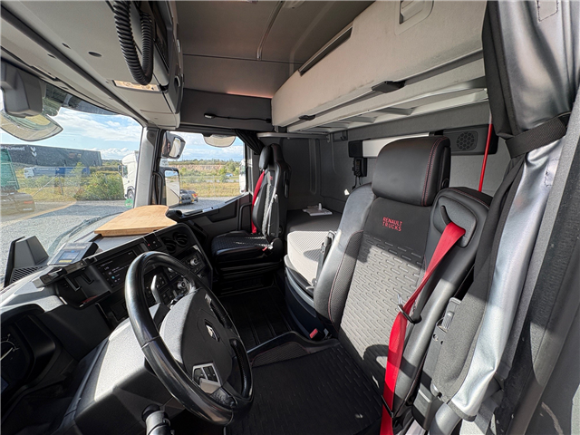 Renault Trucks T range 480