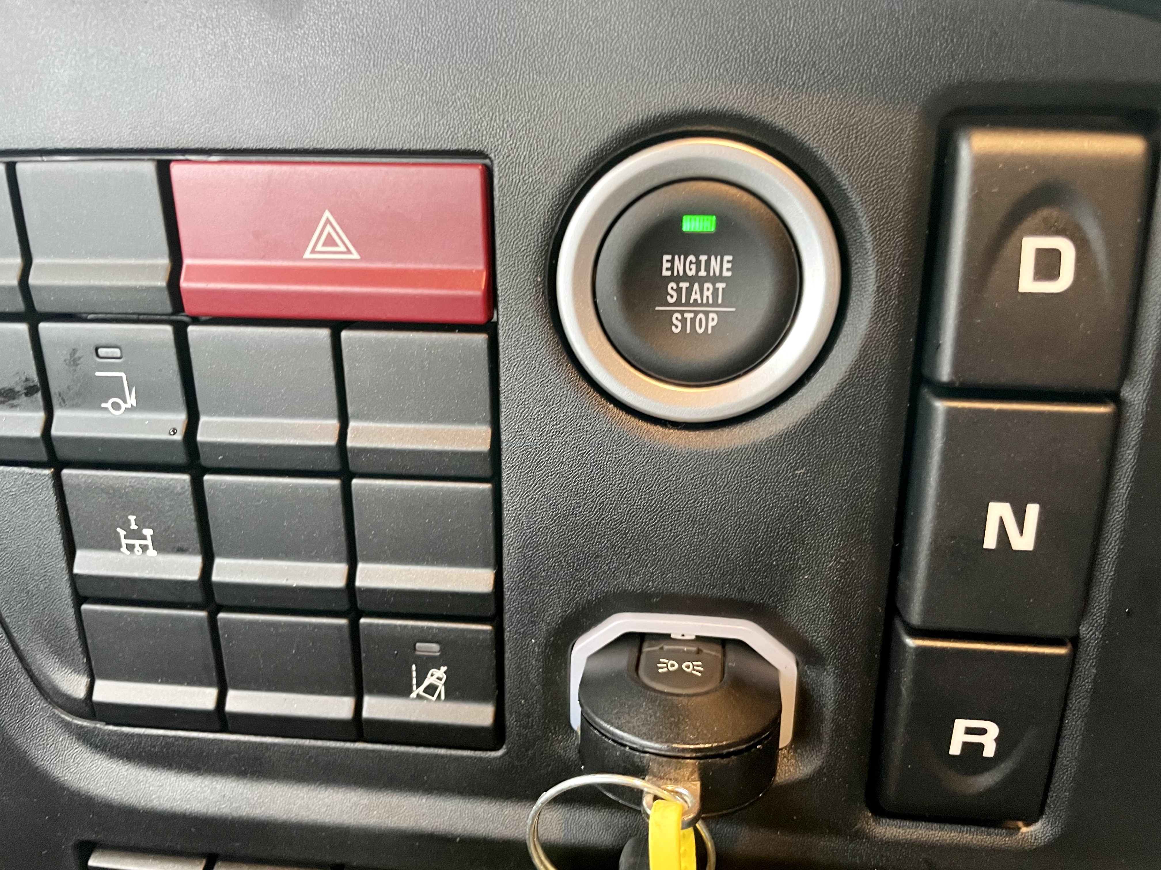 Iveco S-WAY AD190S34-E6e