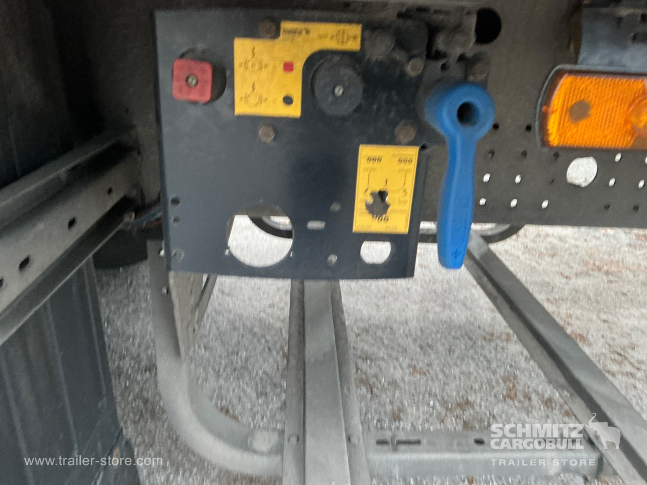 Schmitz Semi Curtainsider Standard , Foldedør højre