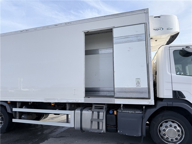 Scania P320 6x2*4 Carrier Supra 1250 Mt 9.80 m. kasse