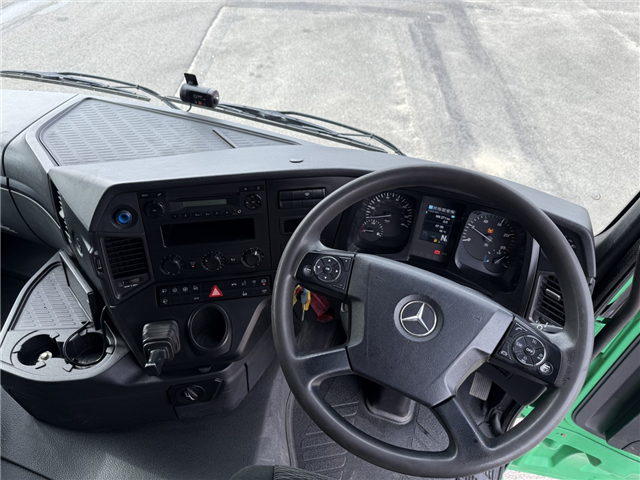 Mercedes Actros 3258 RHD 8x4-4 Wiedemann Super 1000 Recycler