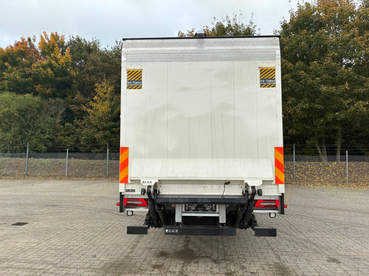 Scania P 250 B4x2NB - BOKS/LIFT