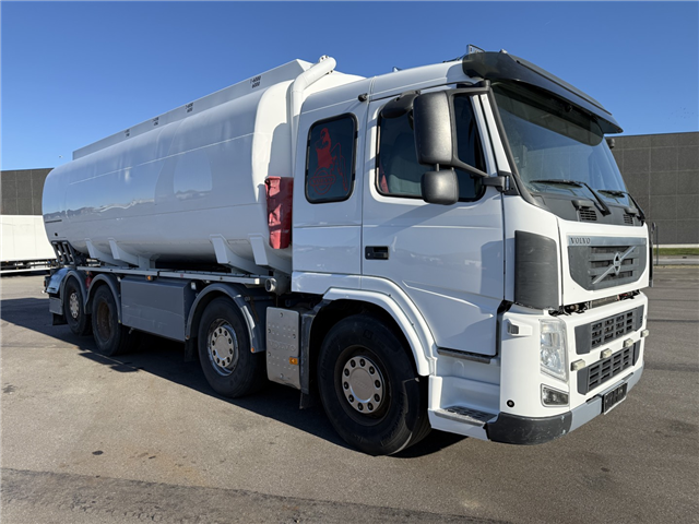 Volvo FM460 8x2*6 24.000 l. ADR Tankbil