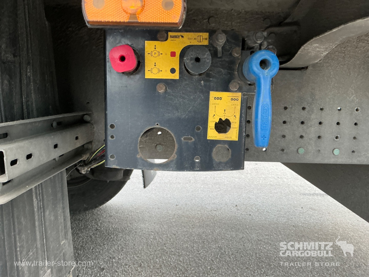 Schmitz Semi Curtainsider Standard