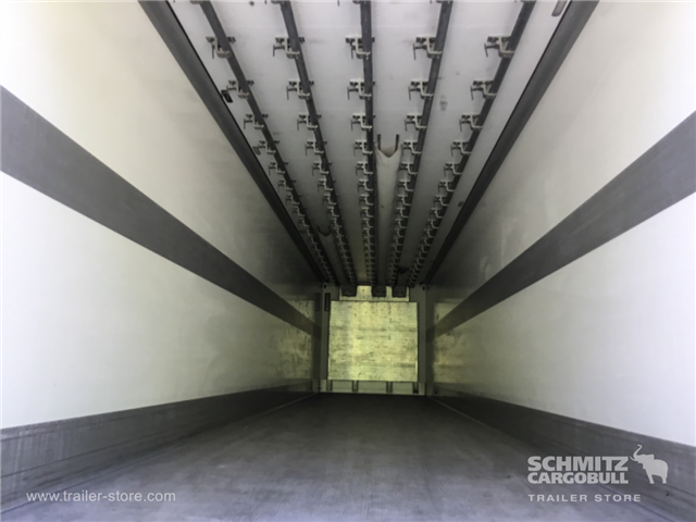 Schmitz Semi Reefer Meat hanging system