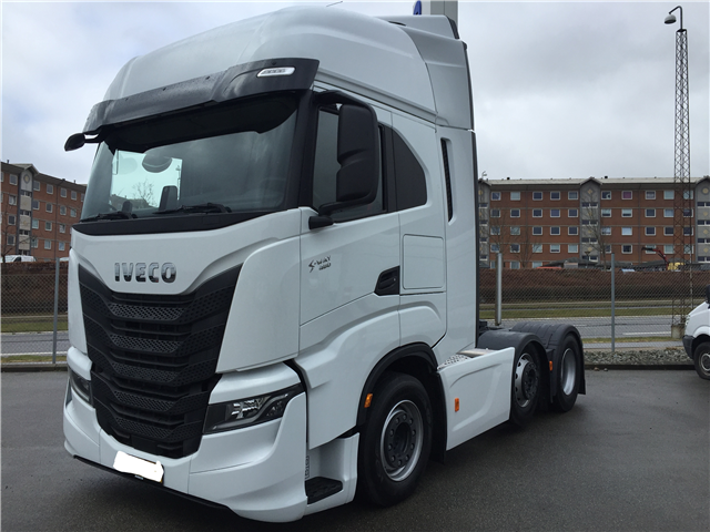 Iveco S WAY 490HP 6x2 Twinsteer