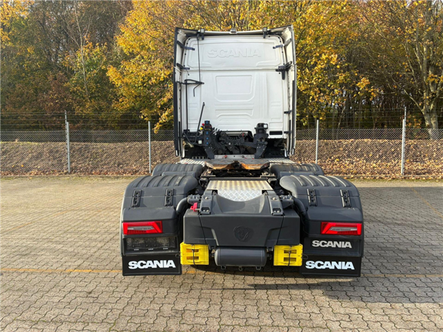 Scania R 530 A6x2NB m. 2 streng hydraulik