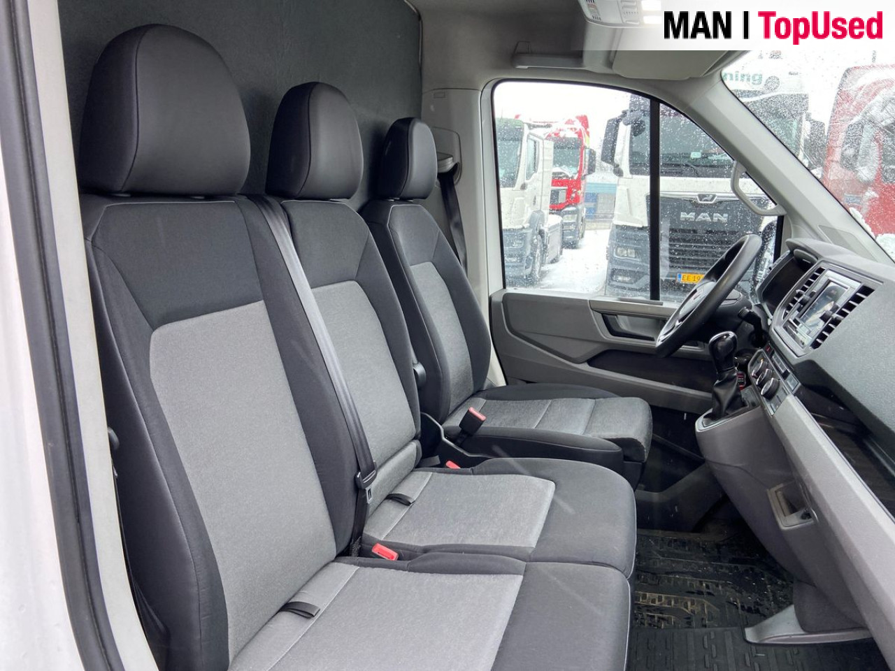 MAN TGE 3.180 4X2F SB