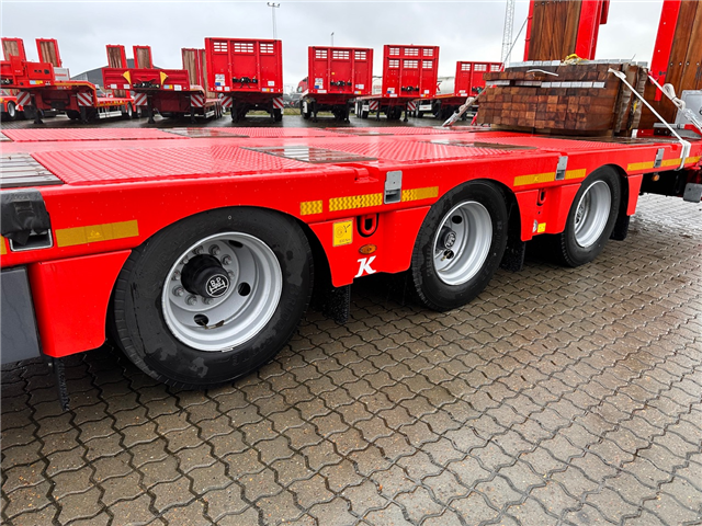 Kässbohrer SLS 3 Maskintrailer
