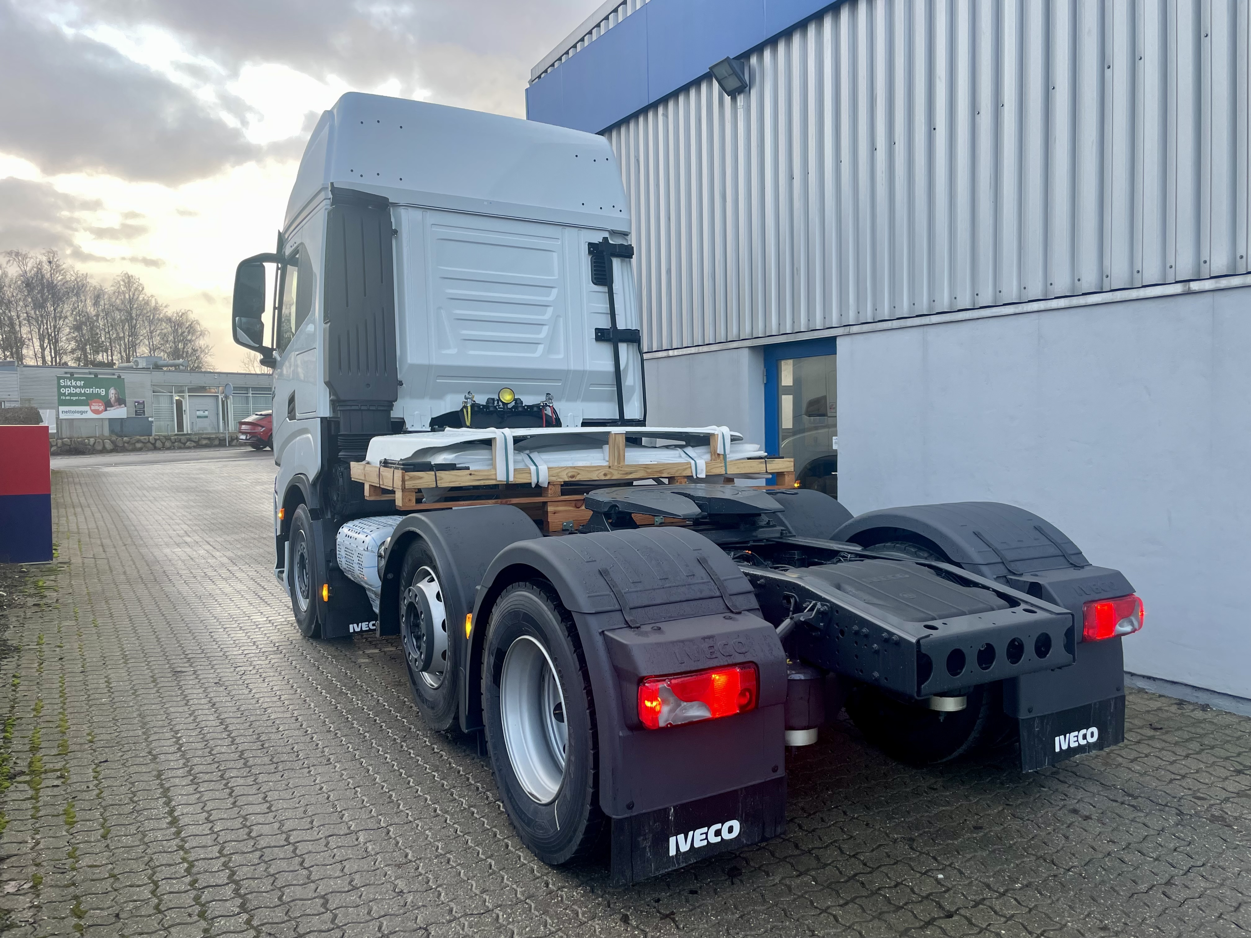 Iveco S-WAY AS440S49 TX/FP 6x2x4